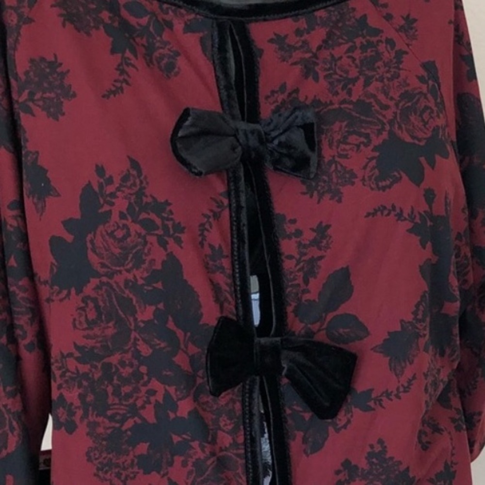 Maternity Shirt Bundle - Picture 2 of 8